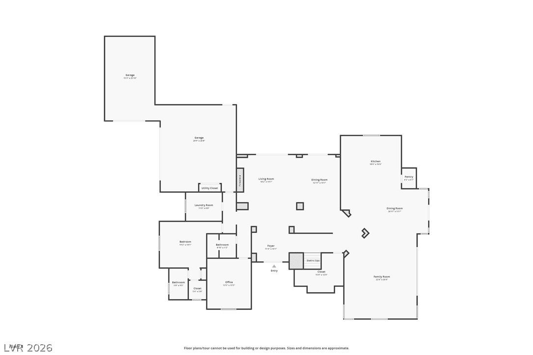 84 Kittansett Loop, Henderson, NV 89052 An organized floor plan outlines the spacious layout of this single-level home.