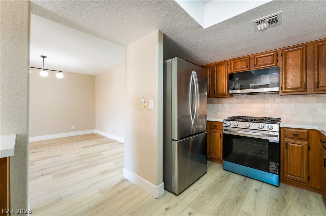 2716 Laguna Shores Lane, Las Vegas, NV 89121 2716 Laguna Shores Lane, Las Vegas, NV 89121