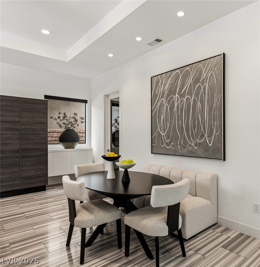Eat-In Kitchen Area