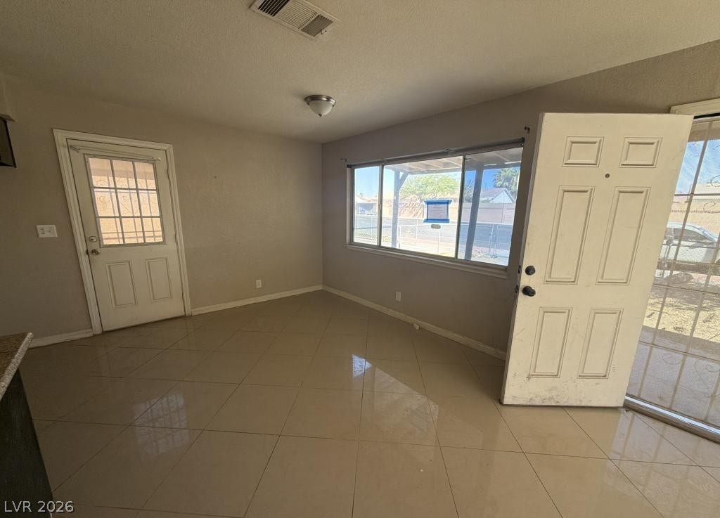 851 W Carey Avenue, North Las Vegas, NV 89030 851 W Carey Avenue, North Las Vegas, NV 89030