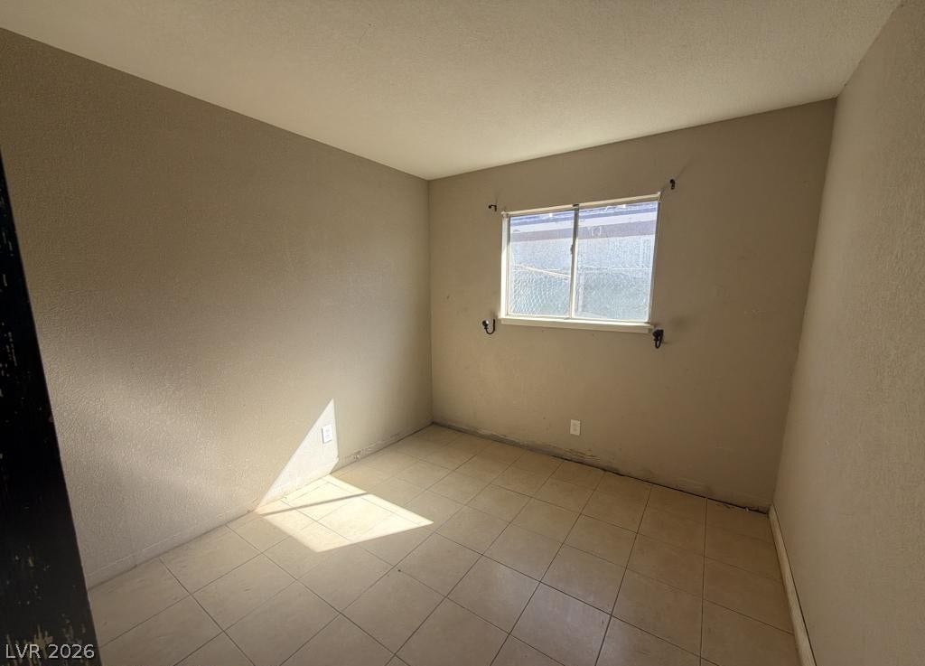 851 W Carey Avenue, North Las Vegas, NV 89030 851 W Carey Avenue, North Las Vegas, NV 89030