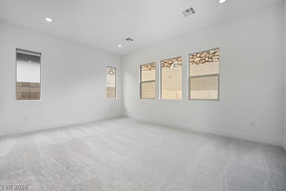 372 Tigullio Avenue - Ready Now!