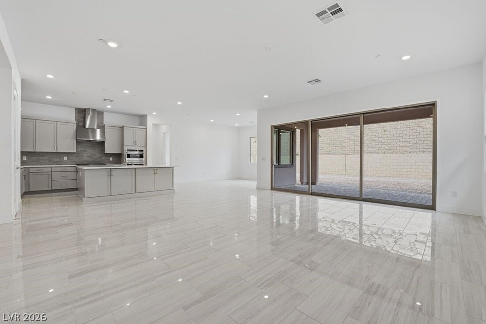 372 Tigullio Avenue - Ready Now!