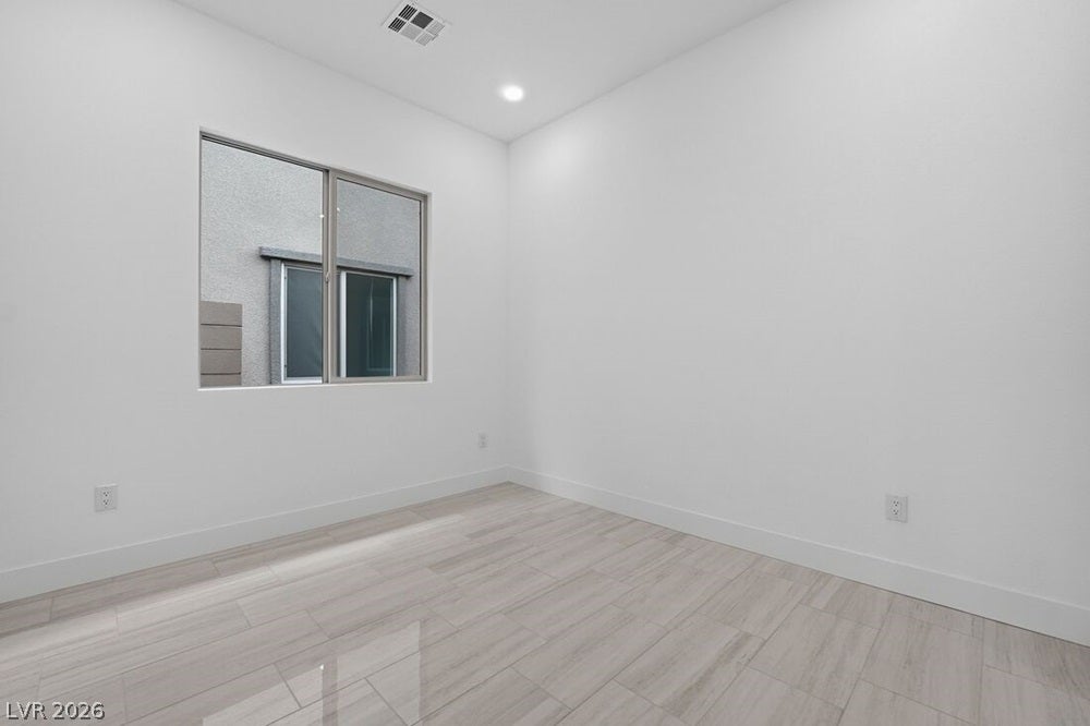 372 Tigullio Avenue - Ready Now!