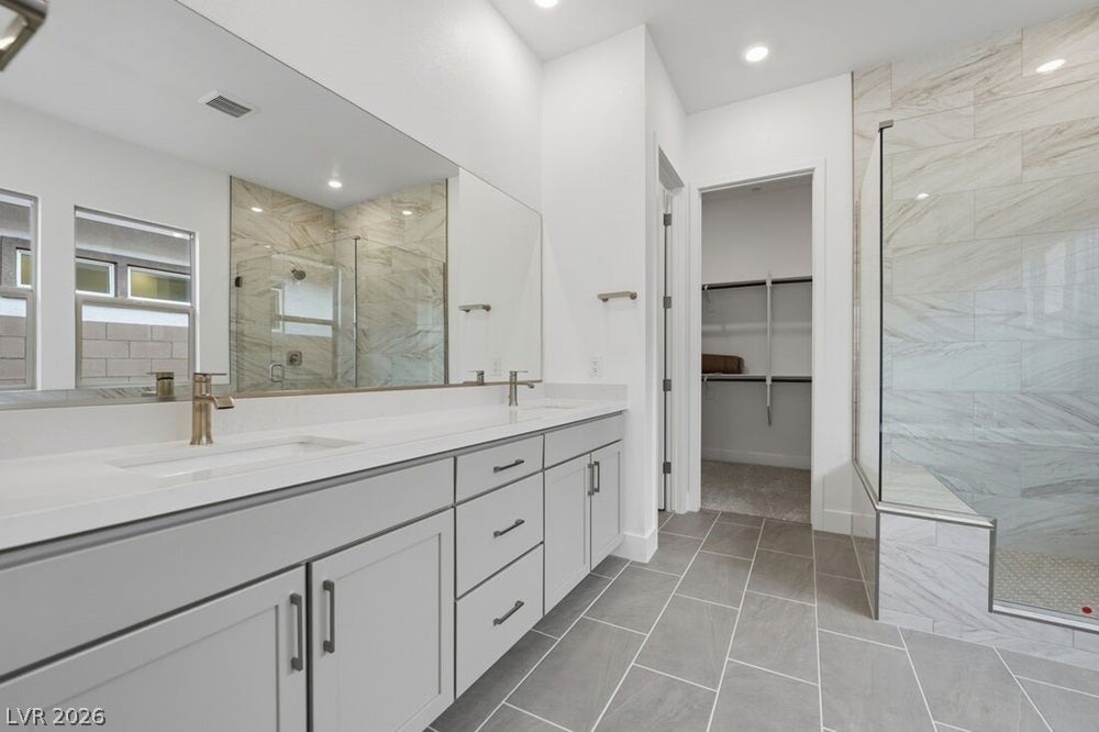 372 Tigullio Avenue - Ready Now!
