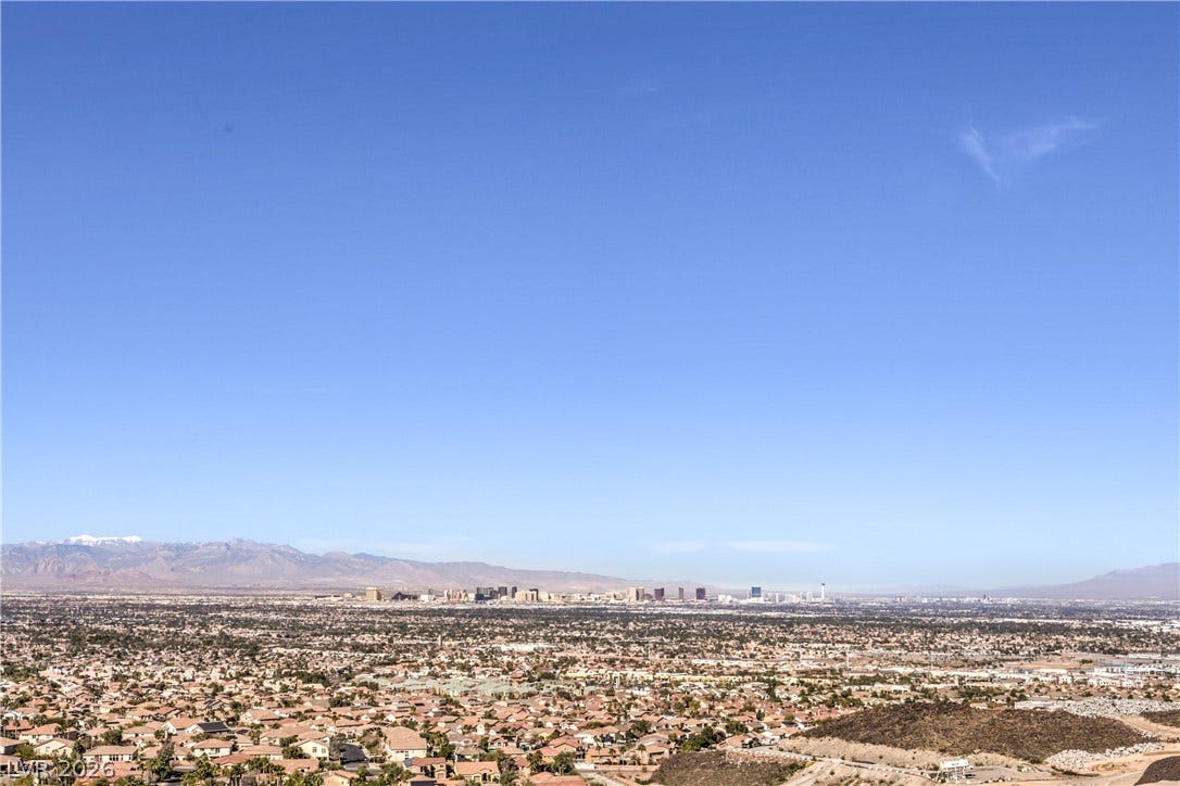 422 Tranquil Peak Court, Henderson, NV 89012 422 Tranquil Peak Court, Henderson, NV 89012