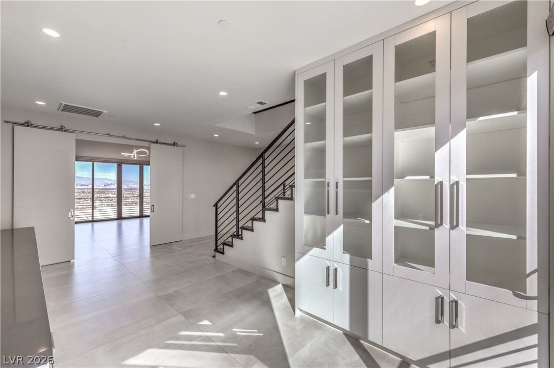 422 Tranquil Peak Court, Henderson, NV 89012 422 Tranquil Peak Court, Henderson, NV 89012