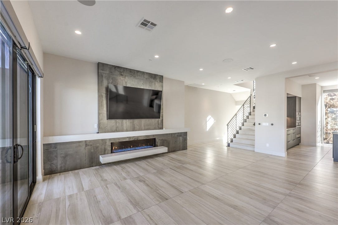 422 Tranquil Peak Court, Henderson, NV 89012 422 Tranquil Peak Court, Henderson, NV 89012