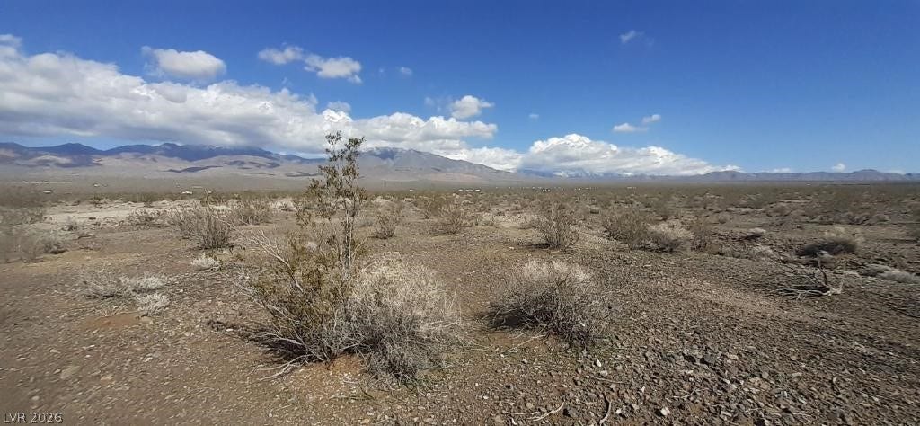 4880 N Hawaii Avenue, Pahrump, NV 89060