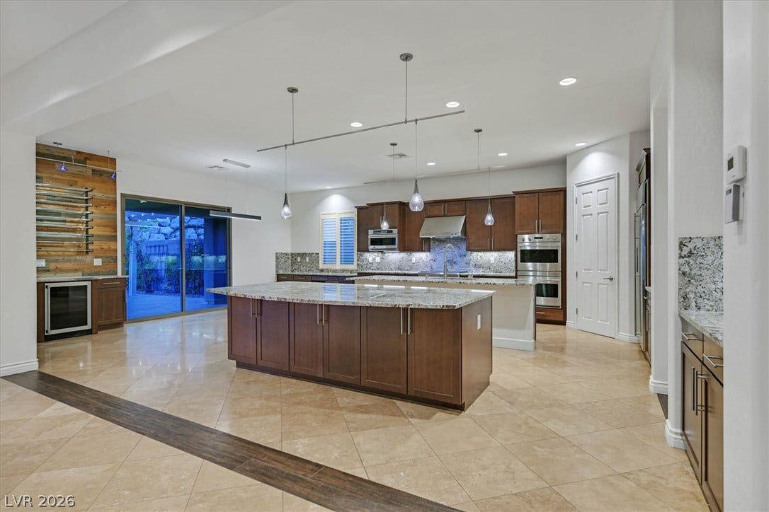 21 GRAND MASTERS Drive, Las Vegas, NV 89141 21 GRAND MASTERS Drive, Las Vegas, NV 89141