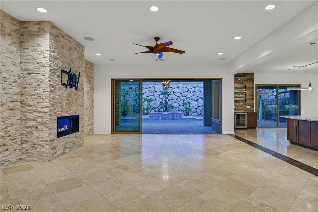 21 GRAND MASTERS Drive, Las Vegas, NV 89141 21 GRAND MASTERS Drive, Las Vegas, NV 89141