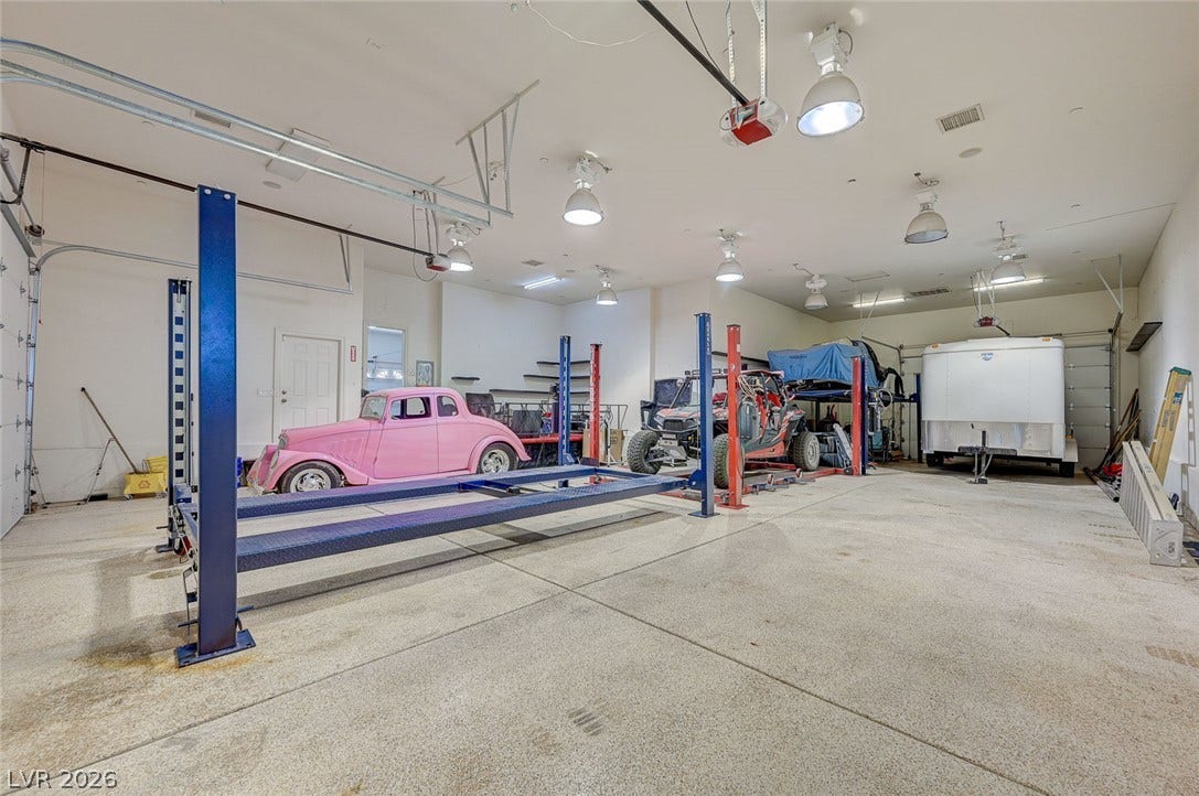 410 E Paradise Hills Drive, Henderson, NV 89002 410 E Paradise Hills Drive, Henderson, NV 89002