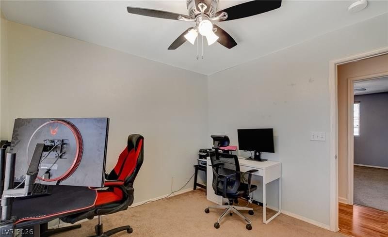 4 Goldleaf Falls Avenue, North Las Vegas, NV 89031 Smooth walls and neutral carpeting provide a clean foundation for this versatile office space.