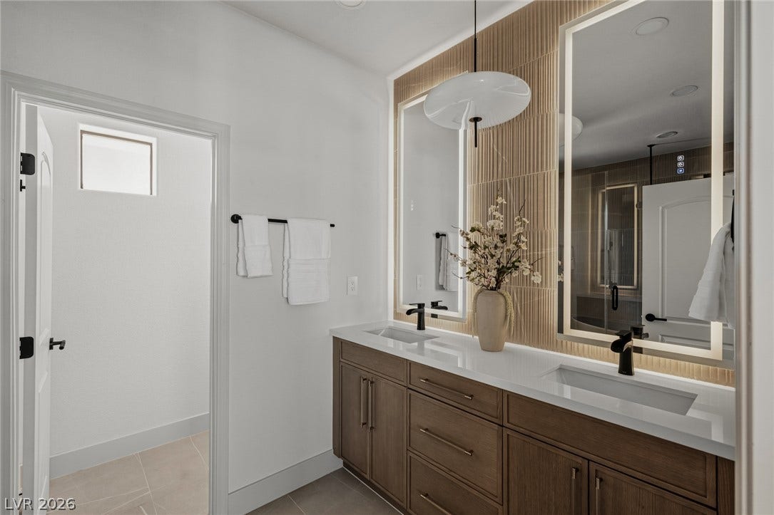 Second Primary On-Suite