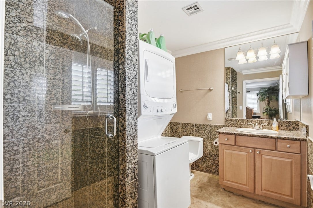 6625 W El Campo Grande Avenue, Las Vegas, NV 89130 598 sf studio Casita full bath with W&D