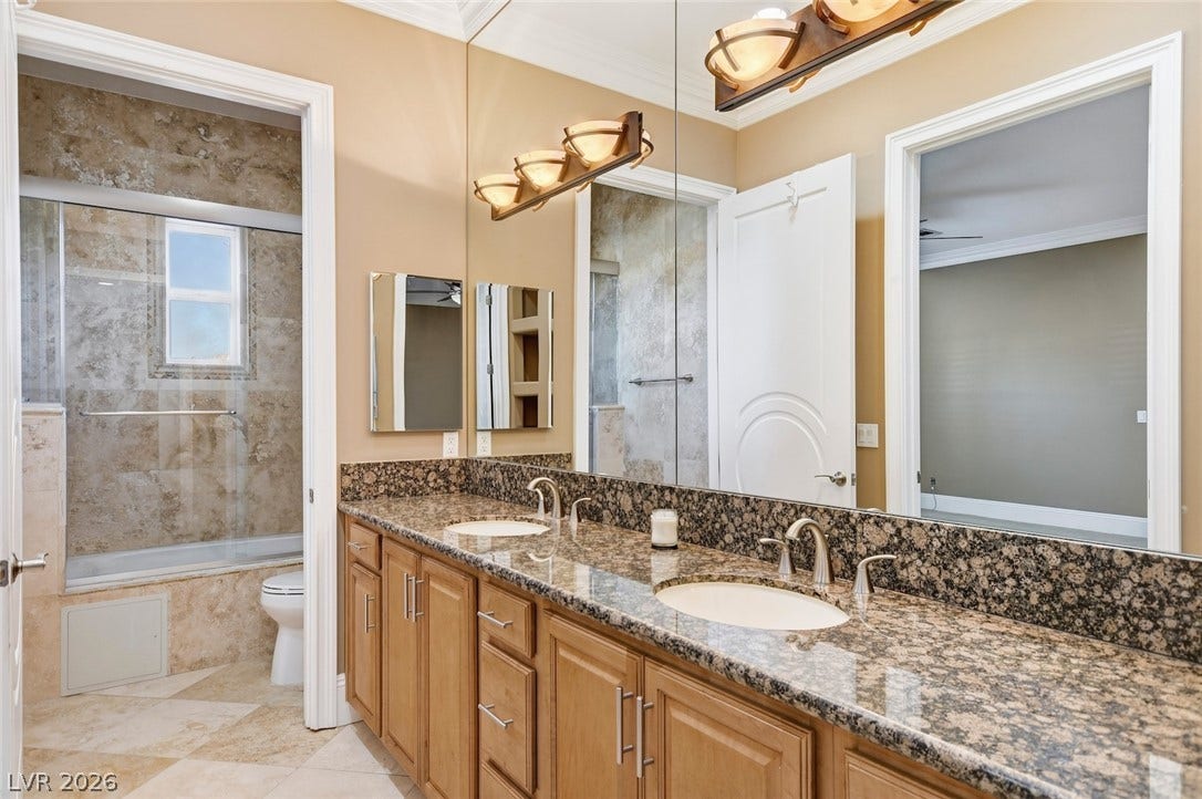 6625 W El Campo Grande Avenue, Las Vegas, NV 89130 Bedrooms 2 & 3 jack and Jill bath