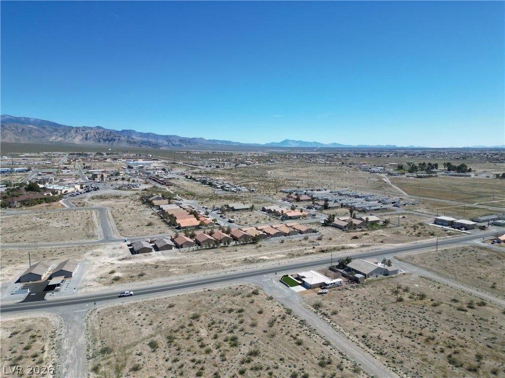 Sweeping mountain vistas and vast desert terrain define this tranquil rural setting.