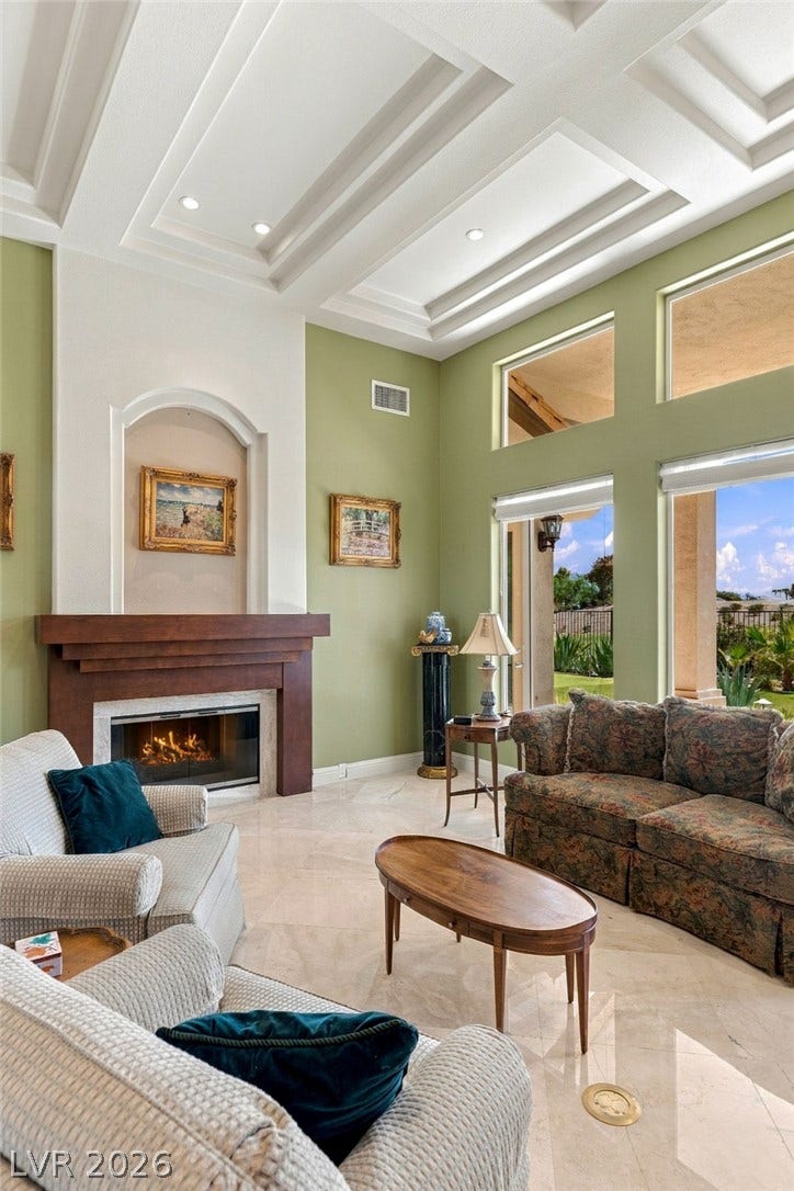 8633 Lakeridge Circle, Las Vegas, NV 89117 8633 Lakeridge Circle, Las Vegas, NV 89117