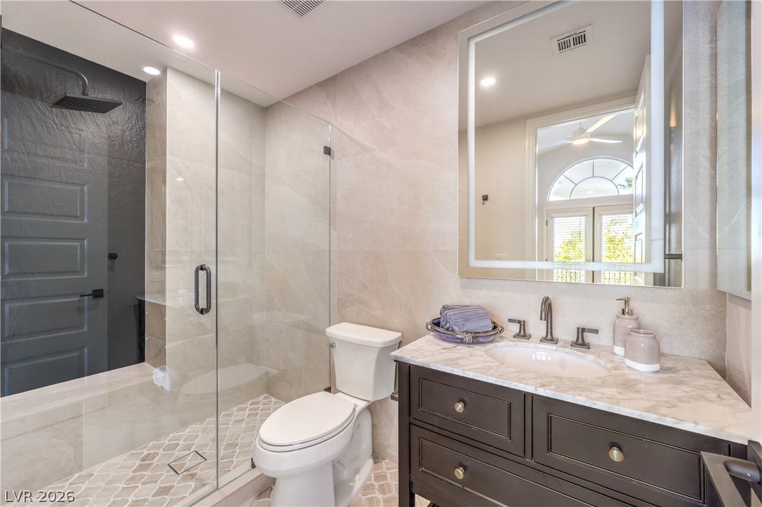 En-suite bath