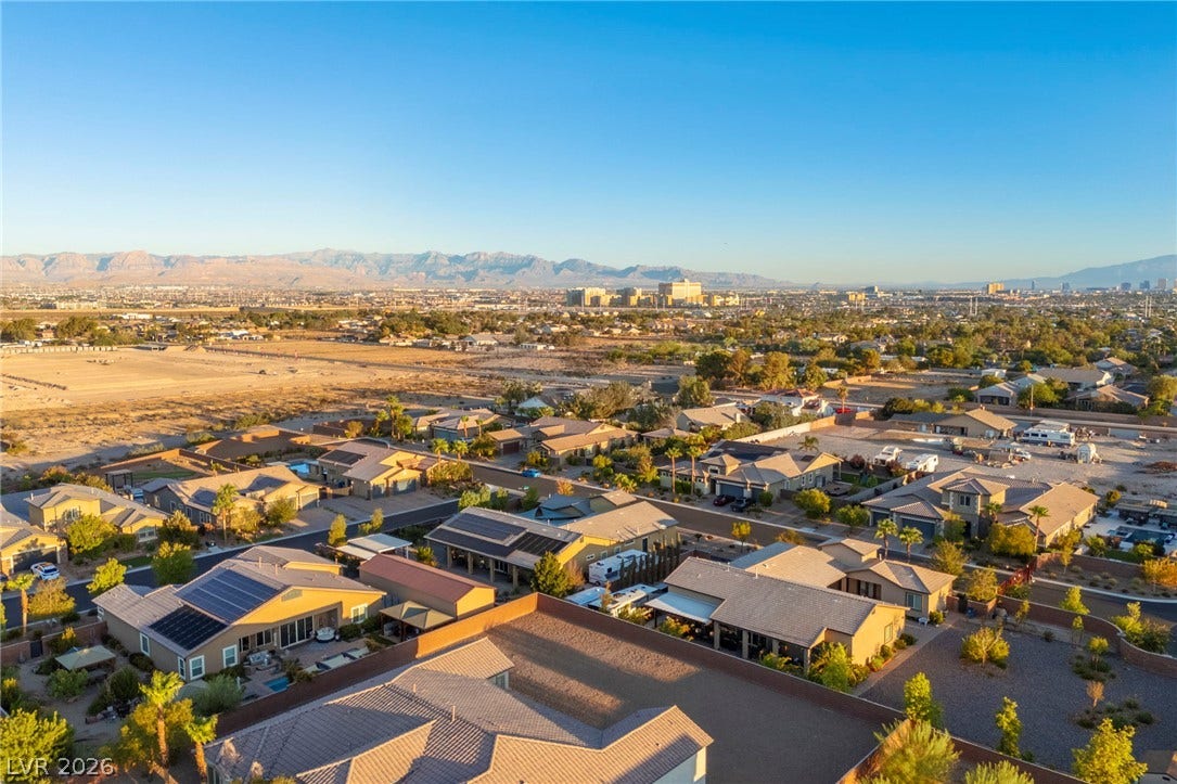 327 Castle Wynd Avenue, Las Vegas, NV 89183 327 Castle Wynd Avenue, Las Vegas, NV 89183