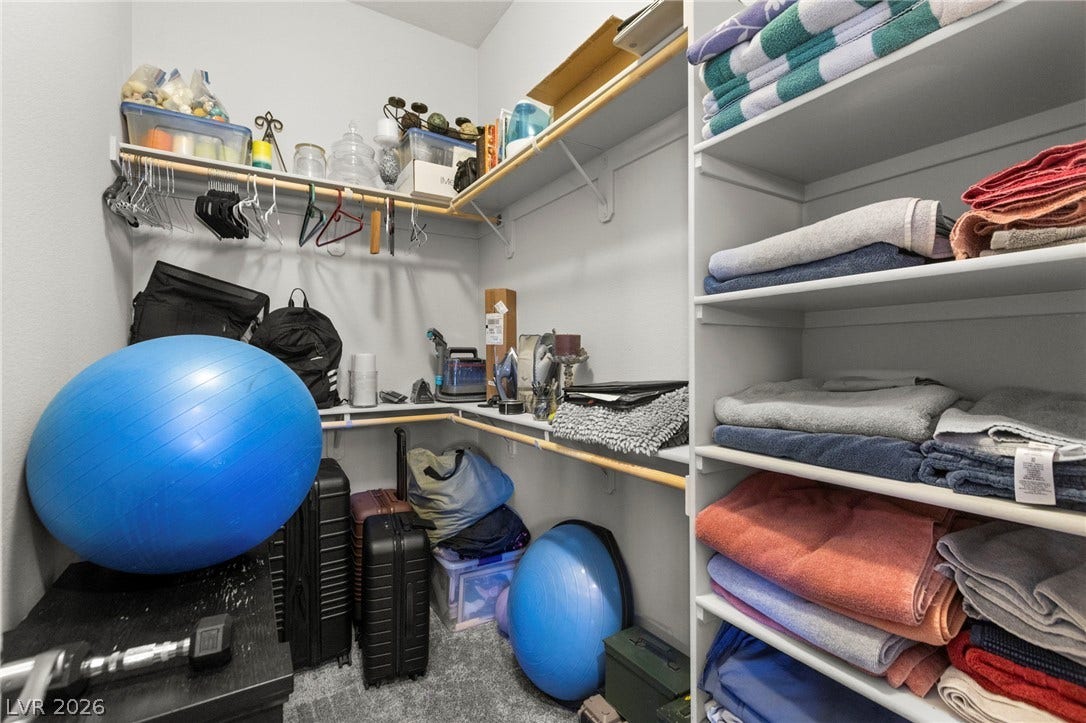 327 Castle Wynd Avenue, Las Vegas, NV 89183 Walk-in closet detached casita