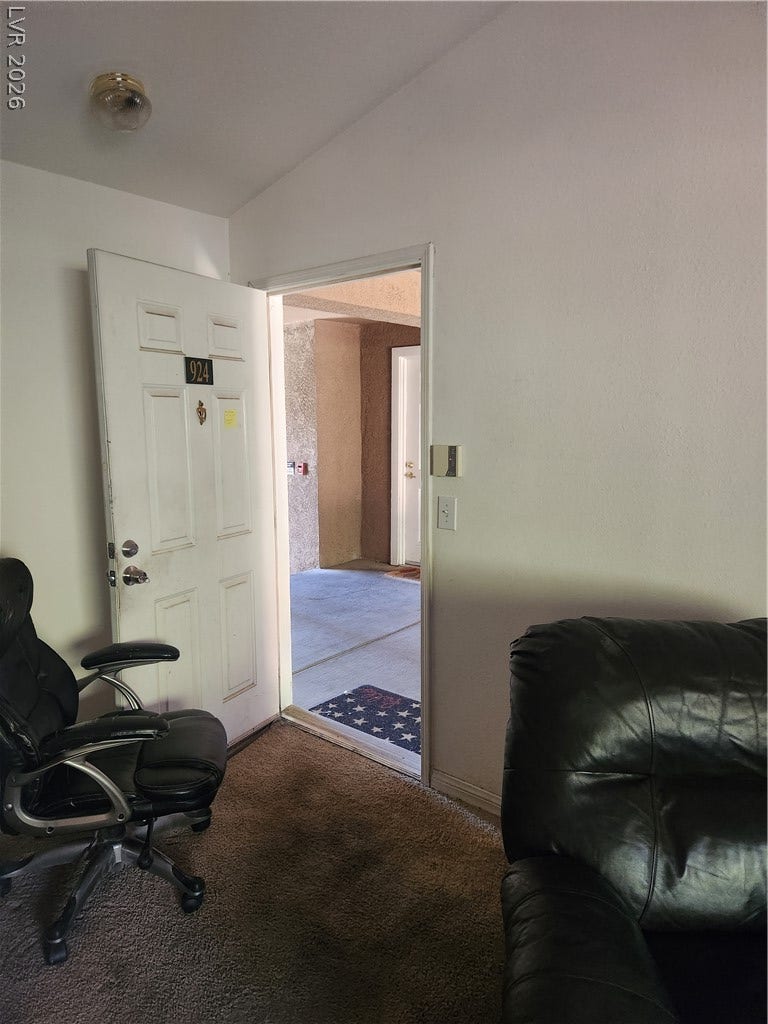 231 W Horizon Ridge Parkway, #924, Henderson, NV 89012 An open doorway connects the interior space directly to the outdoor entryway.