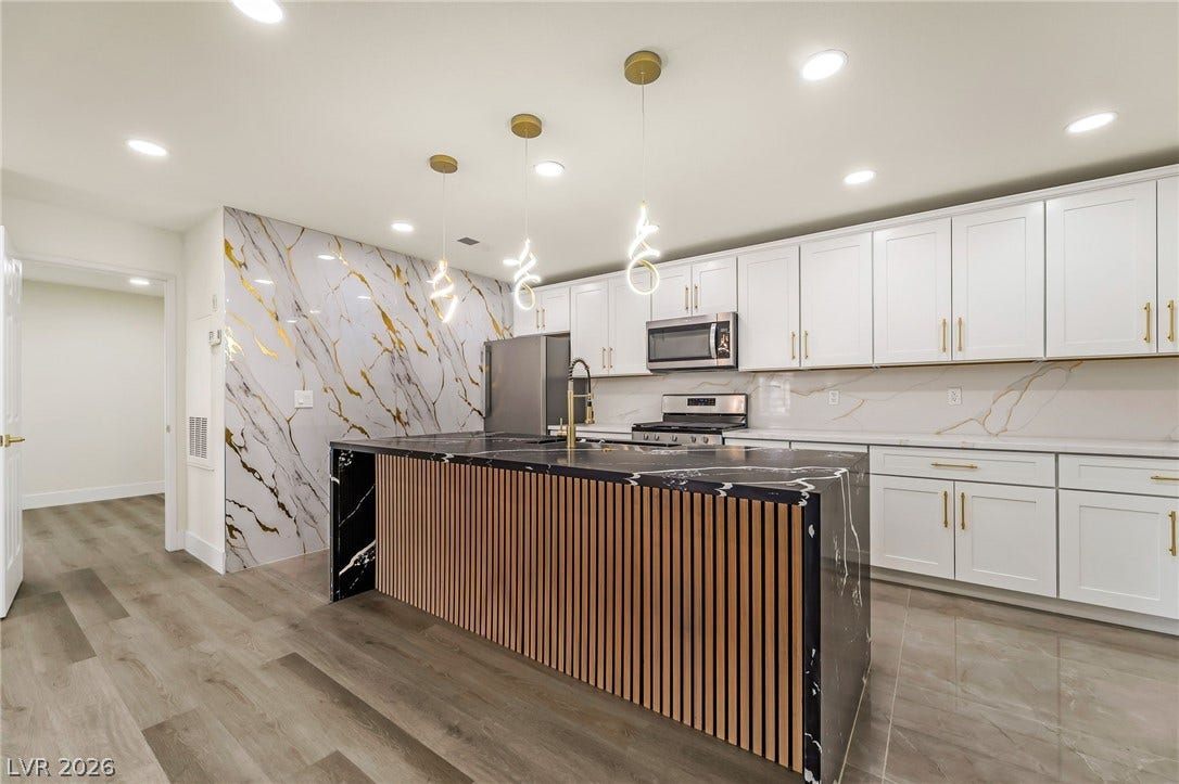 2200 S Fort Apache Road, #2073, Las Vegas, NV 89117
