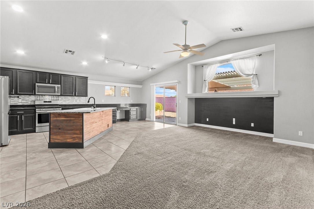 5918 Hills Echo Street, North Las Vegas, NV 89031 5918 Hills Echo Street, North Las Vegas, NV 89031