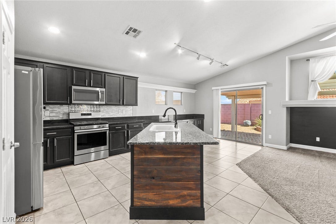 5918 Hills Echo Street, North Las Vegas, NV 89031 5918 Hills Echo Street, North Las Vegas, NV 89031