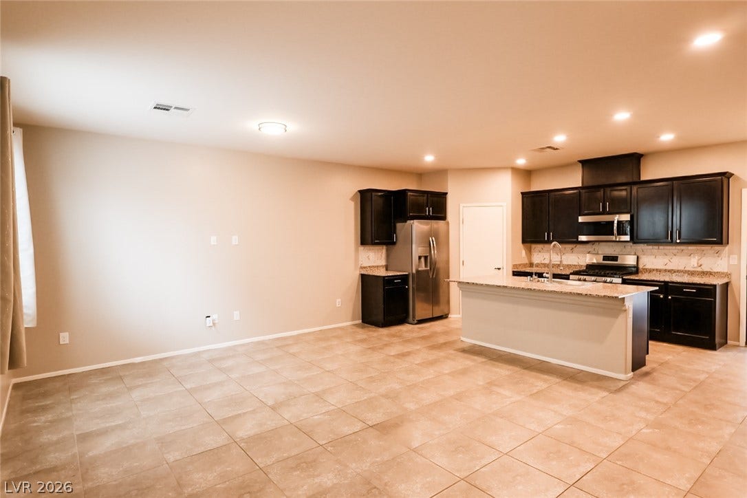 7230 Halo Falls Street, North Las Vegas, NV 89084 7230 Halo Falls Street, North Las Vegas, NV 89084