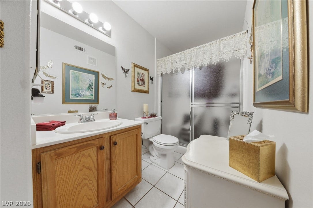 Main bath with walk in shower.bathroom layout.