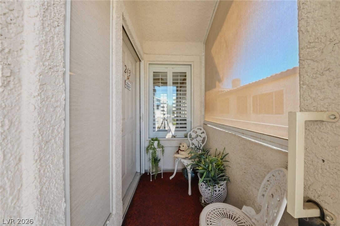 Covered Entryway