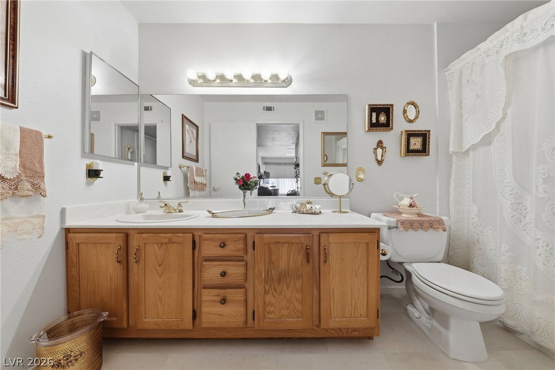 Dual sinks.