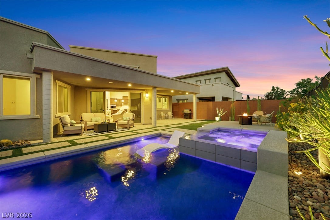 An inviting backyard oasis!