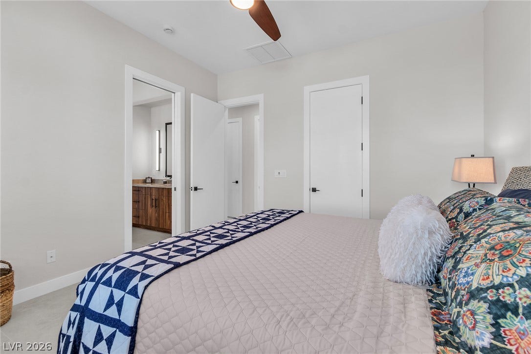 1508 Ten Palms Court, Las Vegas, NV 89117 Smooth plaster walls and neutral tile flooring define this quiet, comfortable retreat.