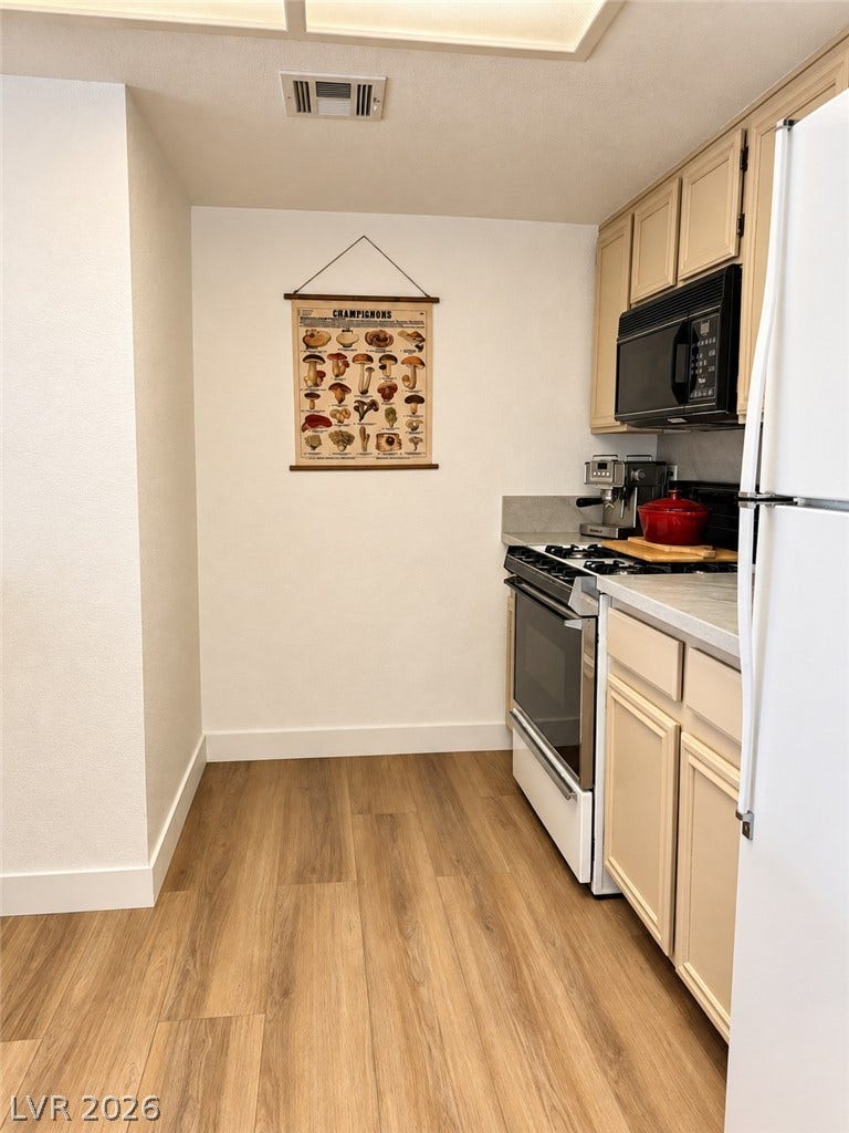 8070 W Russell Road, #2028, Las Vegas, NV 89113 8070 W Russell Road, #2028, Las Vegas, NV 89113