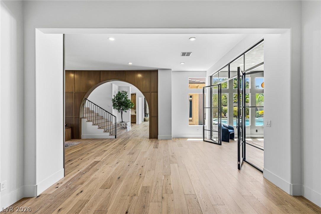 10205 Orkiney Drive, Las Vegas, NV 89144 Entry / Foyer
