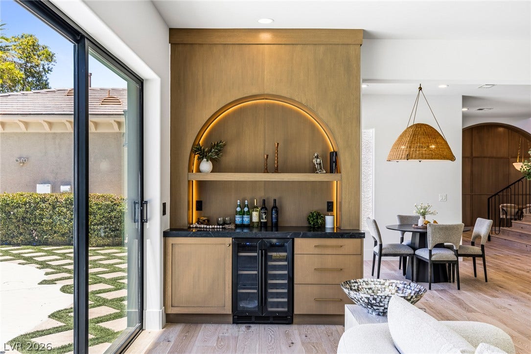 10205 Orkiney Drive, Las Vegas, NV 89144 Wet Bar