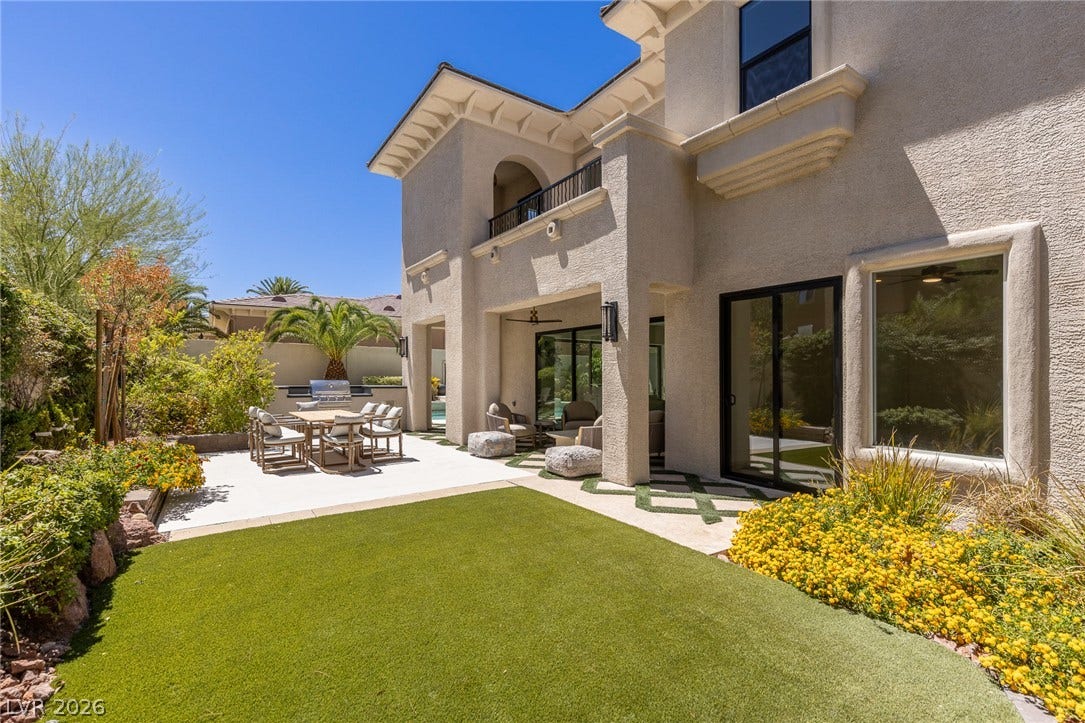 10205 Orkiney Drive, Las Vegas, NV 89144 Side Yard / Covered Patio / Built-in BBQ & Dining