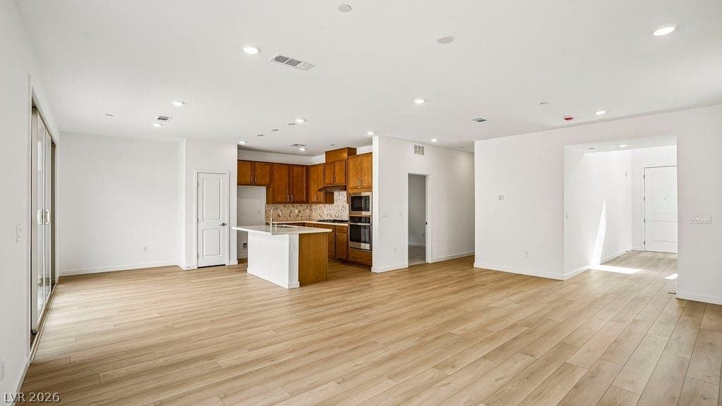 44 Via Montoro, Henderson, NV 89011 44 Via Montoro ~ Ready Now