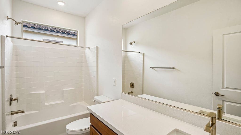 44 Via Montoro, Henderson, NV 89011 44 Via Montoro ~ Ready Now
