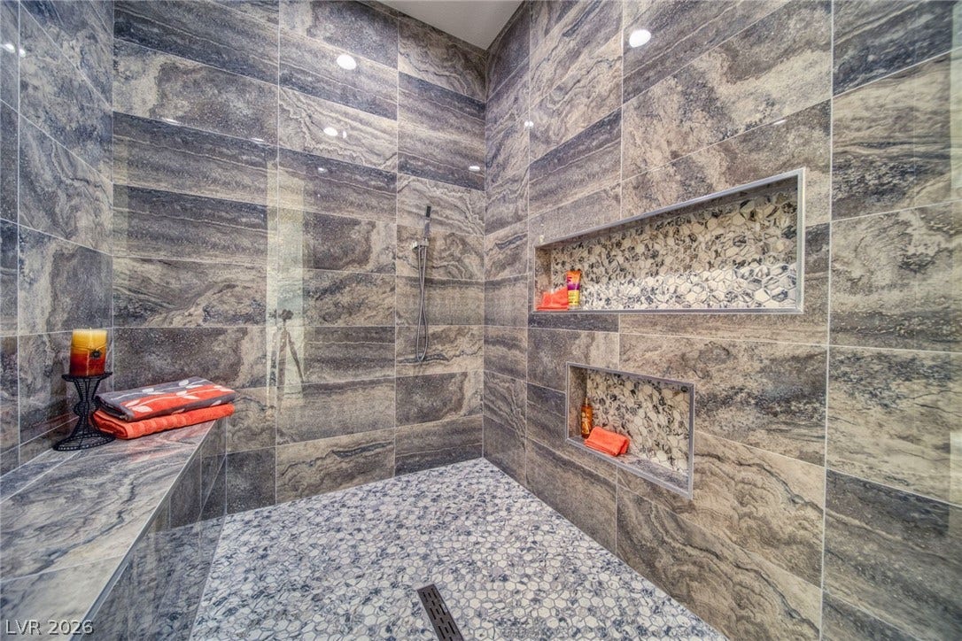 2880 S Red Rock, Pahrump, NV 89048 Primary Bath Shower