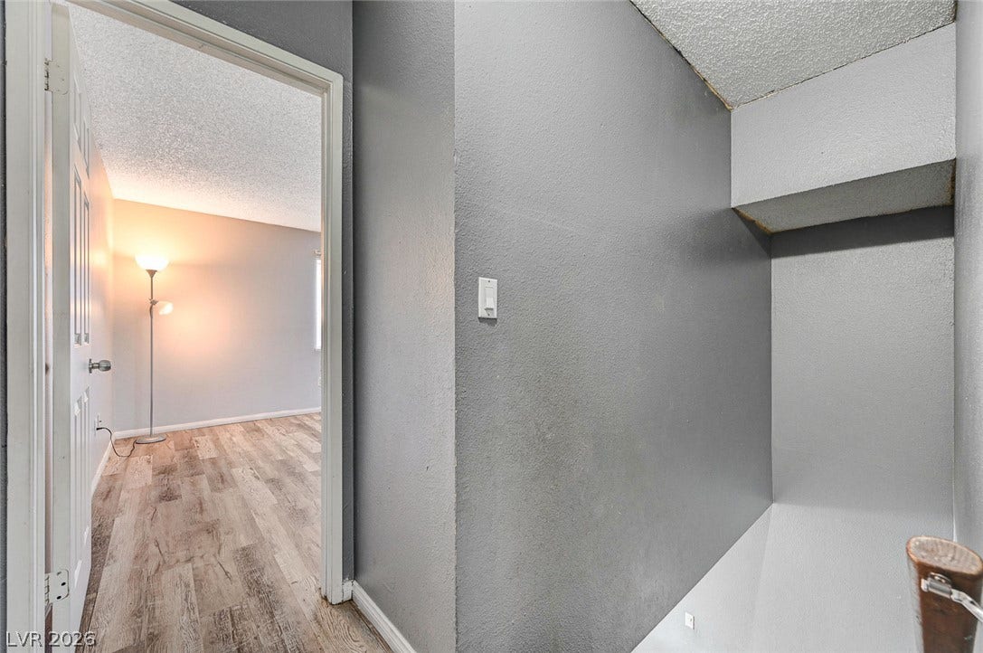 3567 Arville Street, #702B, Las Vegas, NV 89103 3567 Arville Street, #702B, Las Vegas, NV 89103