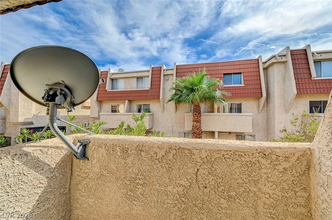 3567 Arville Street, #702B, Las Vegas, NV 89103 3567 Arville Street, #702B, Las Vegas, NV 89103