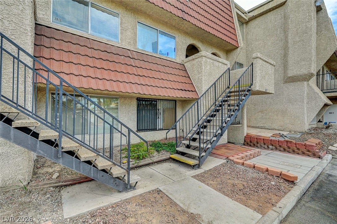 3567 Arville Street, #702B, Las Vegas, NV 89103 3567 Arville Street, #702B, Las Vegas, NV 89103