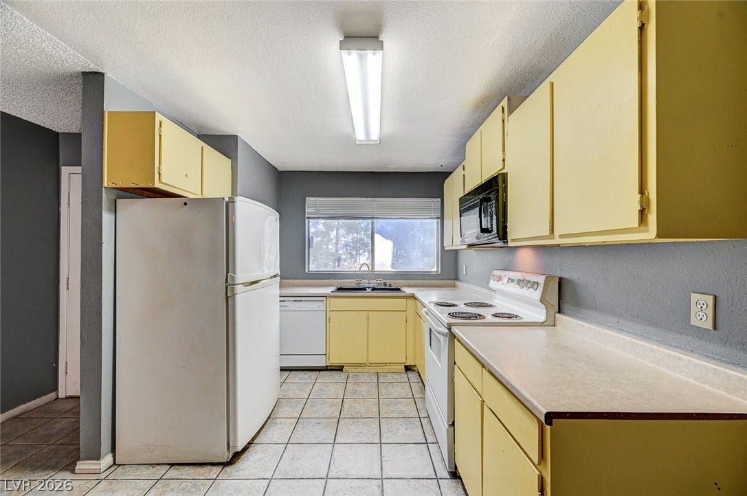 3567 Arville Street, #702B, Las Vegas, NV 89103 3567 Arville Street, #702B, Las Vegas, NV 89103