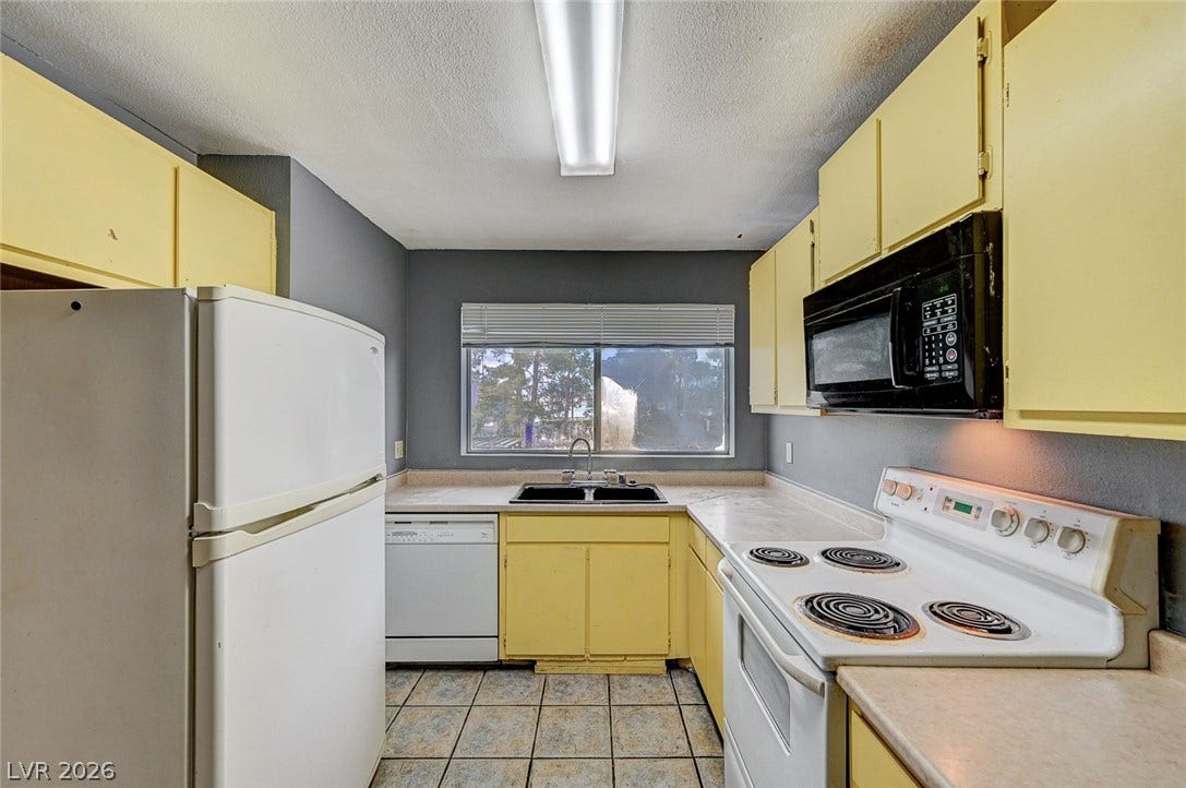 3567 Arville Street, #702B, Las Vegas, NV 89103 3567 Arville Street, #702B, Las Vegas, NV 89103