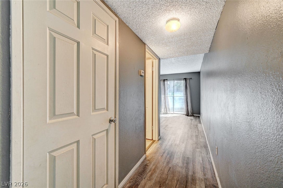 3567 Arville Street, #702B, Las Vegas, NV 89103 3567 Arville Street, #702B, Las Vegas, NV 89103