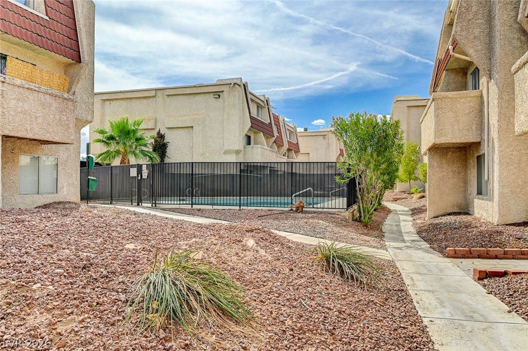 3567 Arville Street, #702B, Las Vegas, NV 89103 3567 Arville Street, #702B, Las Vegas, NV 89103