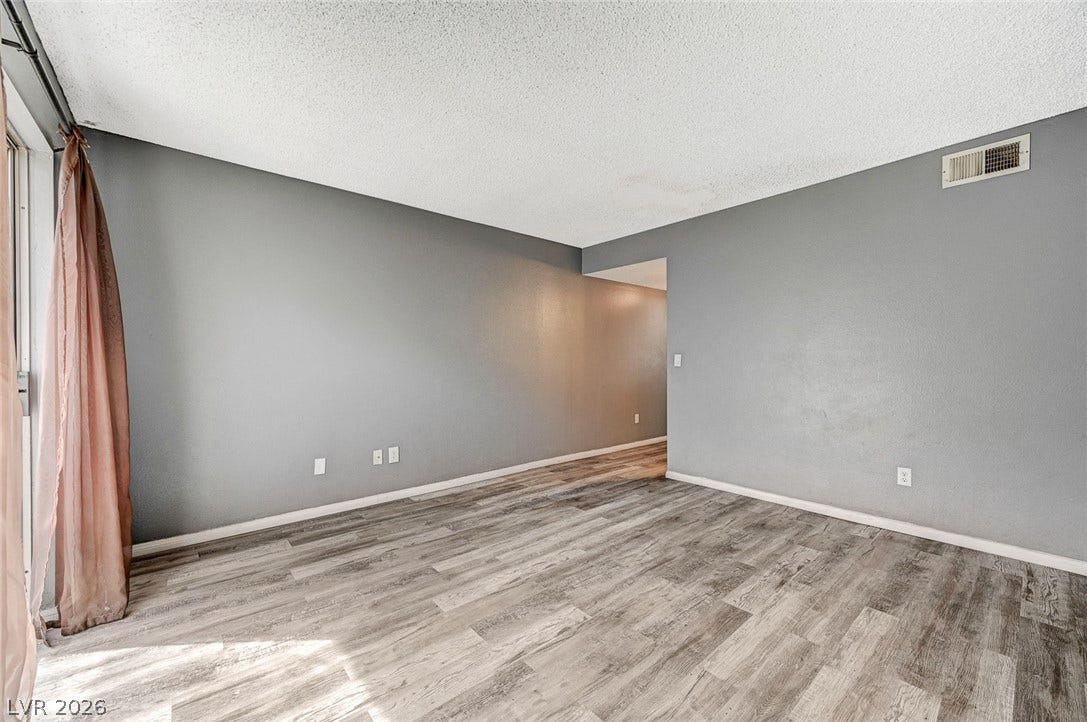 3567 Arville Street, #702B, Las Vegas, NV 89103 3567 Arville Street, #702B, Las Vegas, NV 89103
